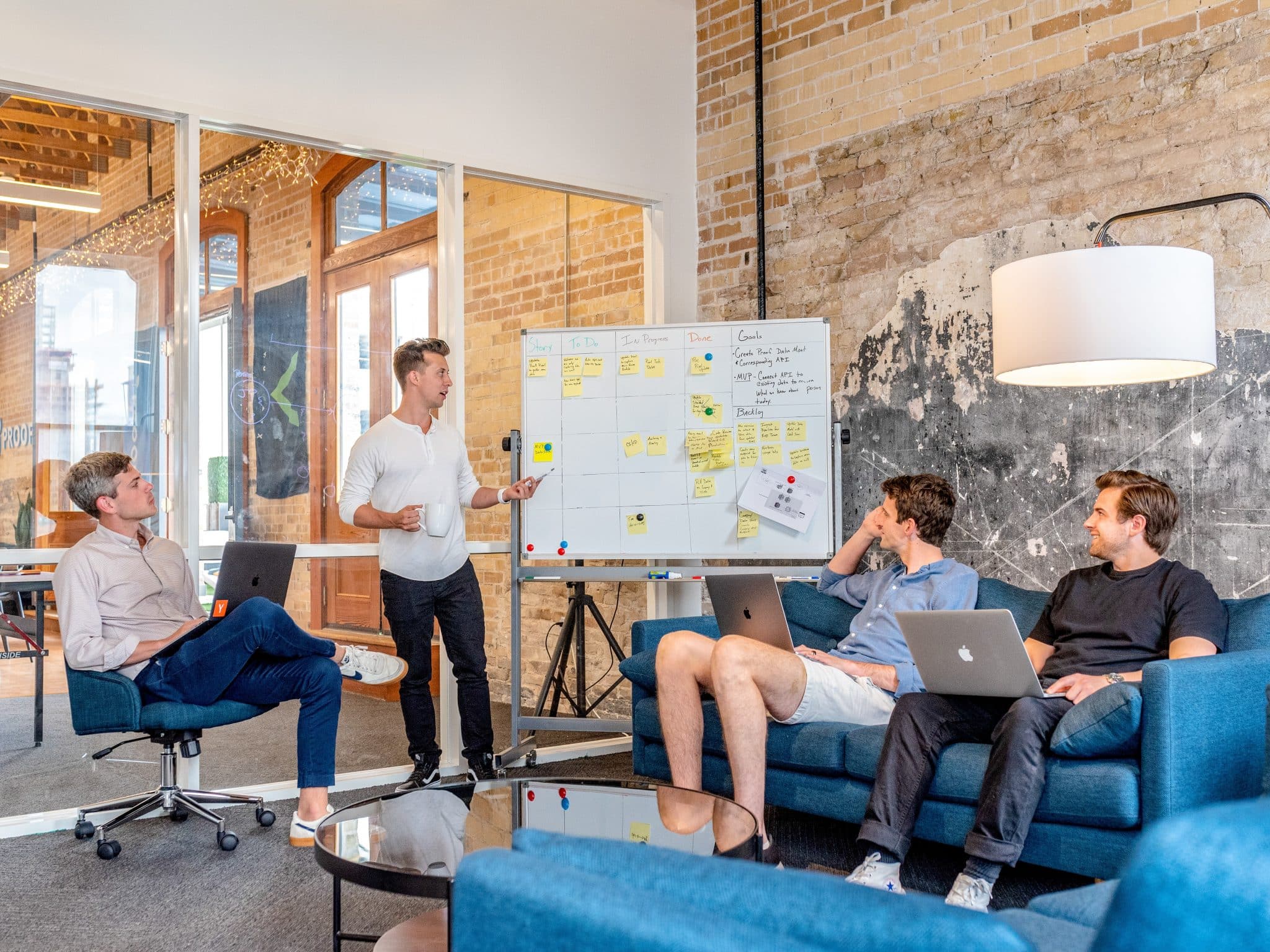 The Importance of UX Design in Startup Strategy: Tips from a Startup Consultant